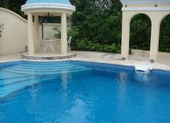 游泳池氯消毒劑投放過多會對人體帶來什么危害？如何防范氯傷害？