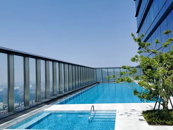 游泳池需要配套哪些設(shè)備？