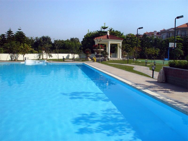 別墅游泳池設(shè)備選購指南，打造健康安心水域！