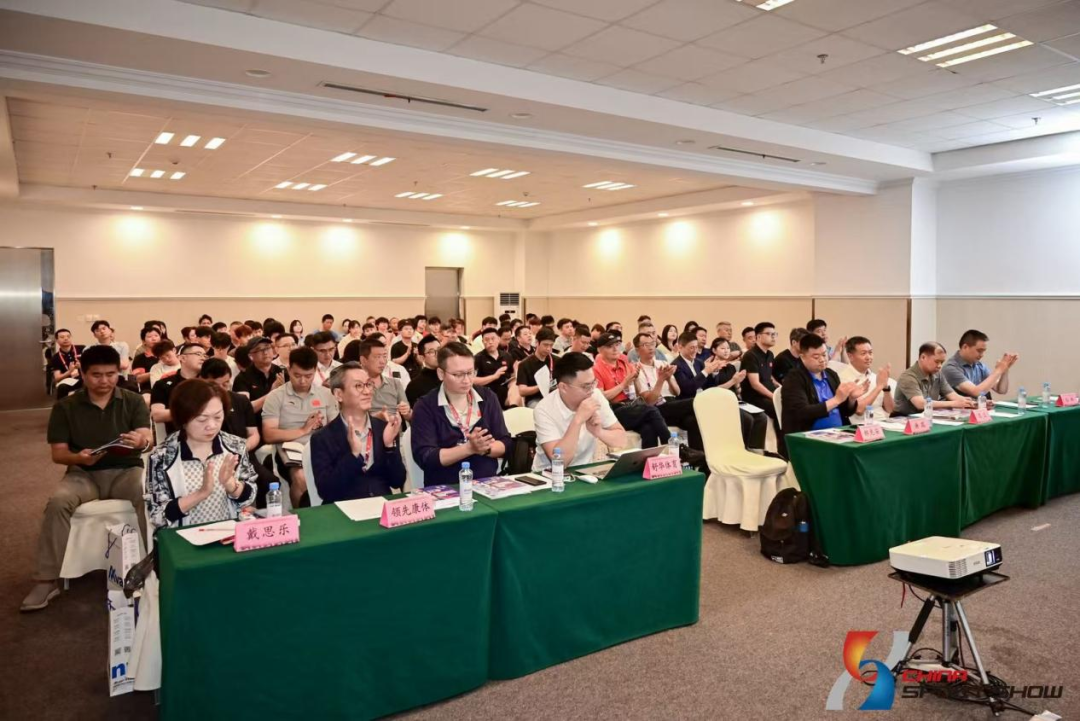 戴思樂游泳場(chǎng)館,游泳池館方案,游泳池館智慧化系統(tǒng)