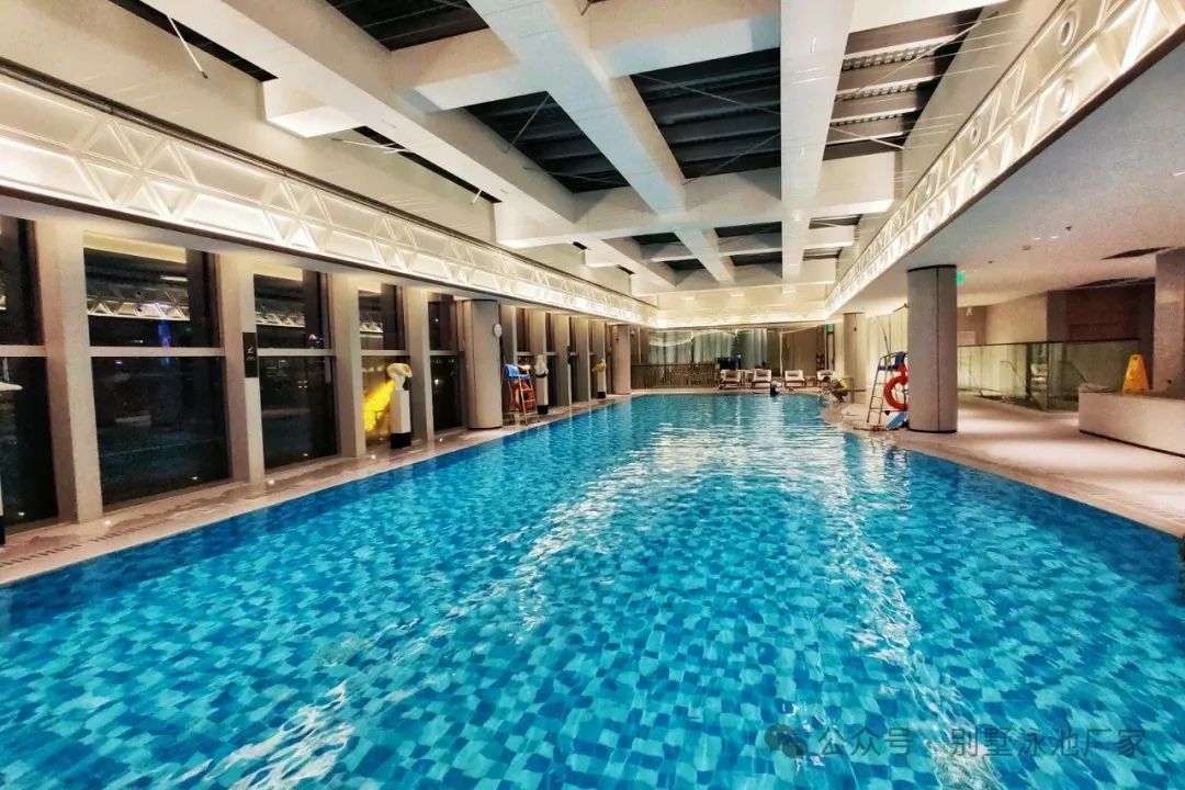 <b>一線城市私家別墅游泳池建造公司哪家好？戴思樂 53 城網(wǎng)點覆蓋！</b>