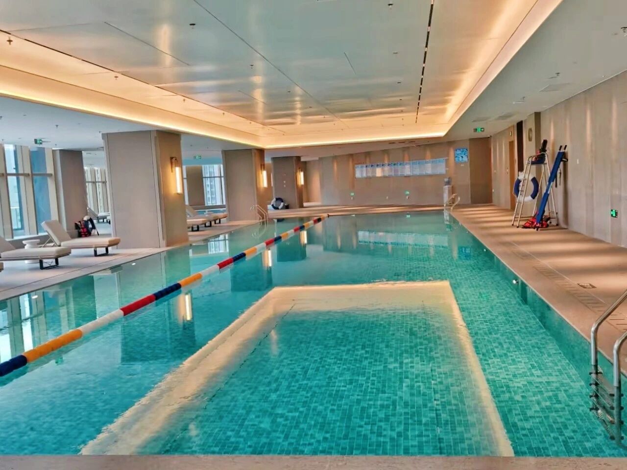 AOP高級氧化消毒器設備,AOP高級氧化消毒器,AOP高級氧化消毒系統(tǒng)