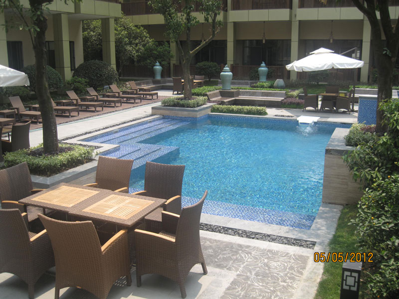 豪華別墅帶花園游泳池如何規(guī)劃更顯奢雅？